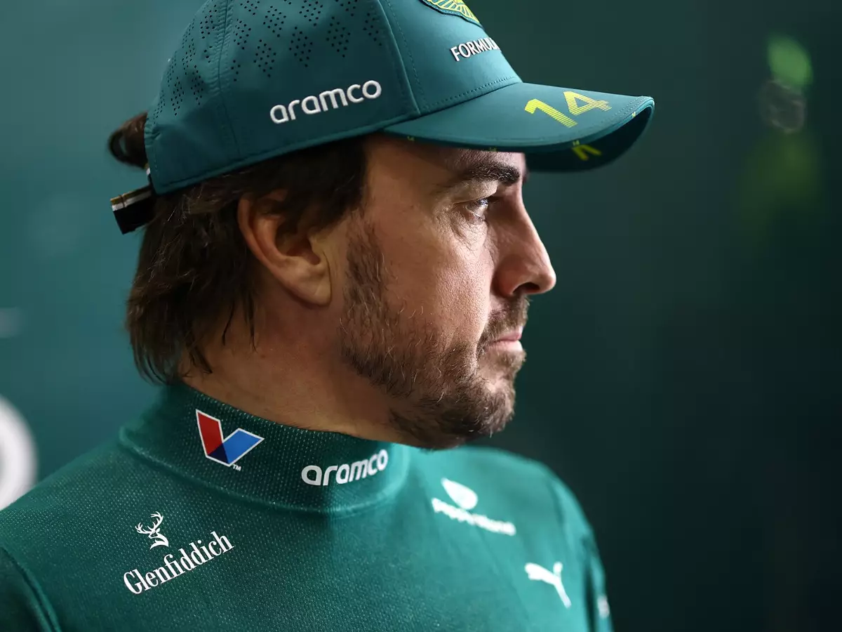 Foto zur News: Wer letzte Nacht am schlechtesten geschlafen hat: Fernando Alonso