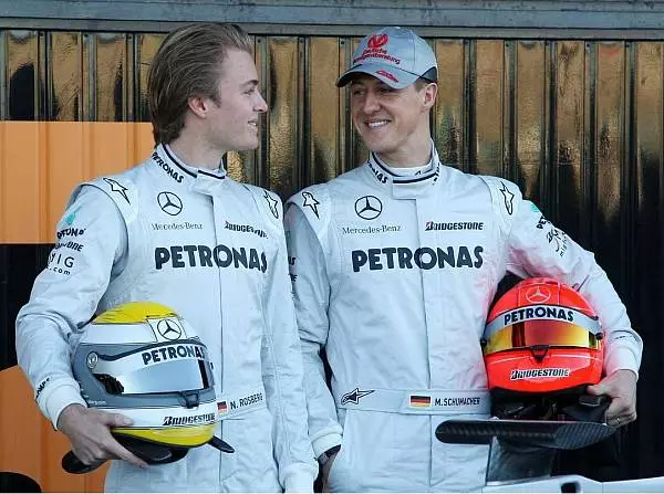 Foto zur News: Rosberg verteidigt Schumacher