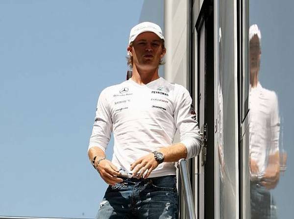 Foto zur News: Rosberg: Schumacher hat nichts falsch gemacht