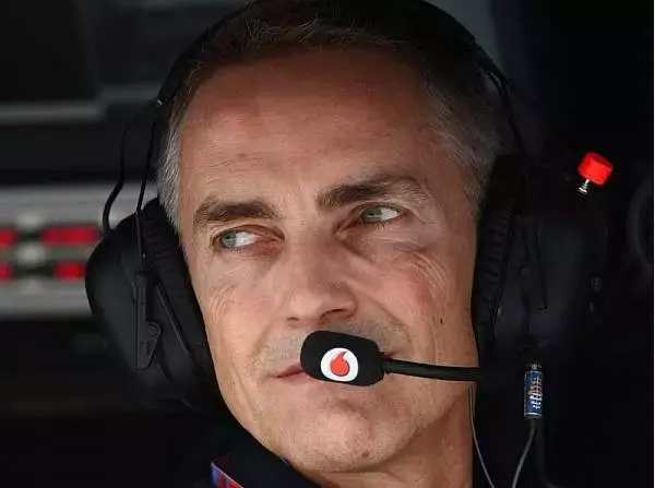 Foto zur News: Whitmarsh: "Schlecht für das Team, gut für den Sport"