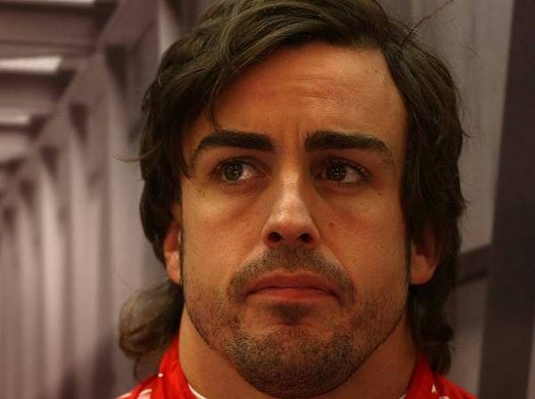 Foto zur News: Alonso: Ferrari-Updates und der Mercedes-Faktor