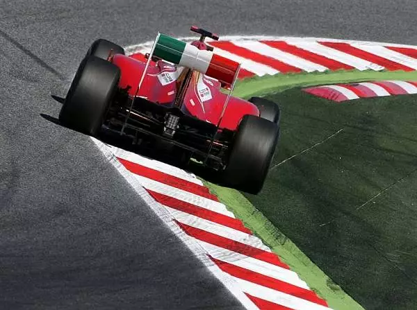 Foto zur News: Reifentests: Hat auch Ferrari getrickst?