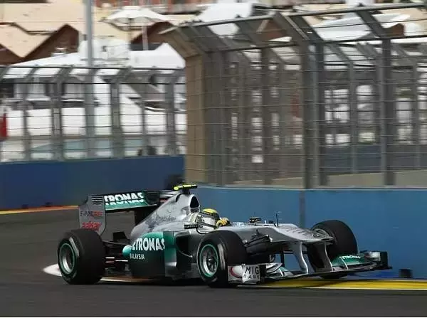 Foto zur News: Mercedes: Mit neuen Updates nach Silverstone