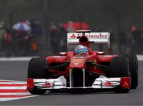 Foto zur News: Ferrari hofft auf weiteren Regen am Samstag