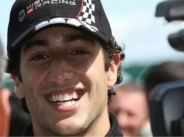 Foto zur News: Ricciardo: "Es war interessant"