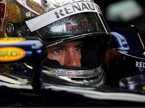 Foto zur News: Vettel unzufrieden: "Hatte gewaltig zu rudern"