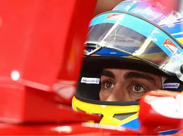 Foto zur News: Alonso: Müssen mehr Risiko eingehen