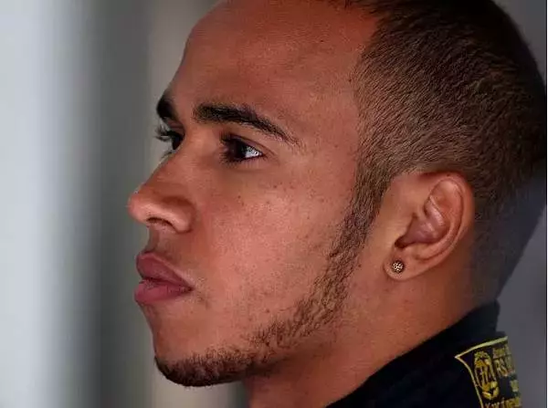 Foto zur News: Hamilton strahlt: "Mein bestes Qualifying"