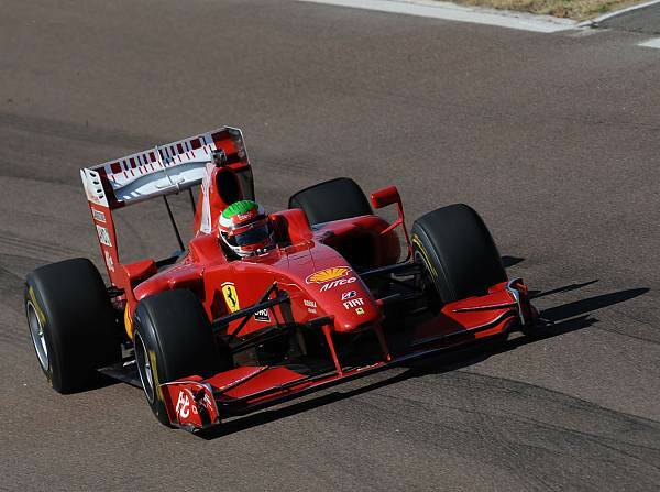 Foto zur News: Bianchi und Perez testen Ferrari F60 in Fiorano