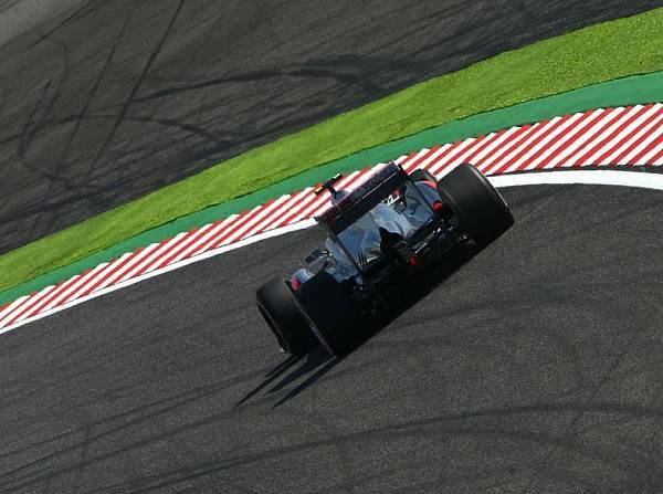 Foto zur News: Suzuka: Button Schnellster, Vettel crasht