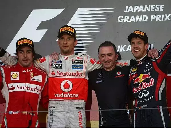 Foto zur News: Suzuka: Button besiegt den neuen Weltmeister!