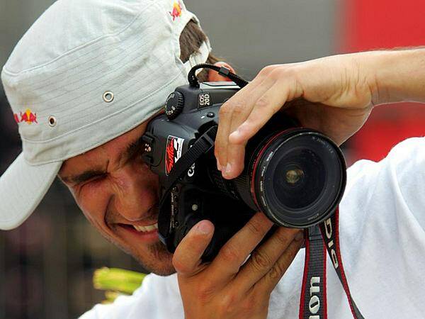 Foto zur News: Für einen guten Zweck: Formel-1-Stars als Fotografen