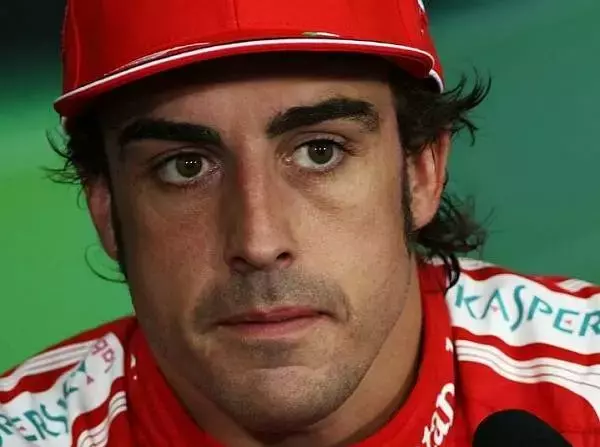 Foto zur News: Alonso: Mit neuen Teilen auf Startplatz drei