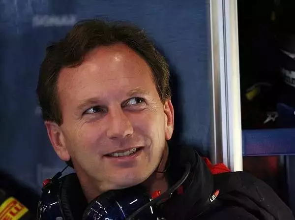 Foto zur News: Horner fordert "richtige Entscheidungen zur richtigen Zeit"