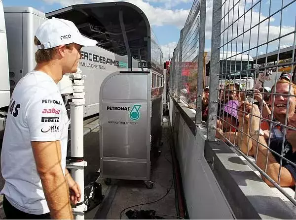 Foto zur News: Rosberg: Fans hui, Regenreifen pfui