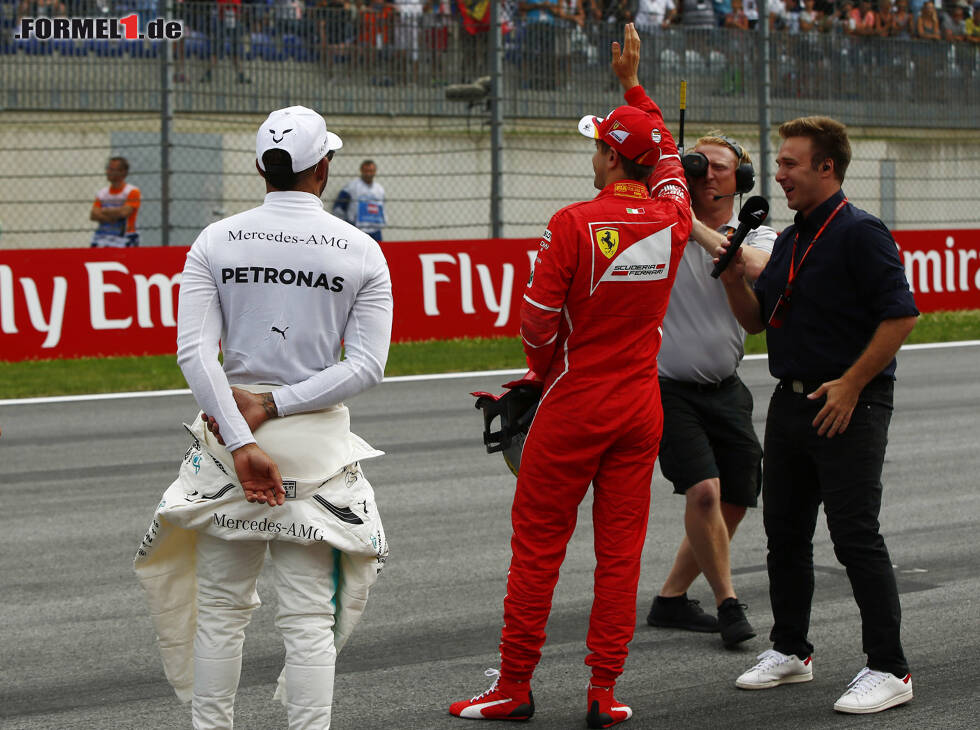 Foto zur News: Valtteri Bottas, Lewis Hamilton, Sebastian Vettel, Davide Valsecchi
