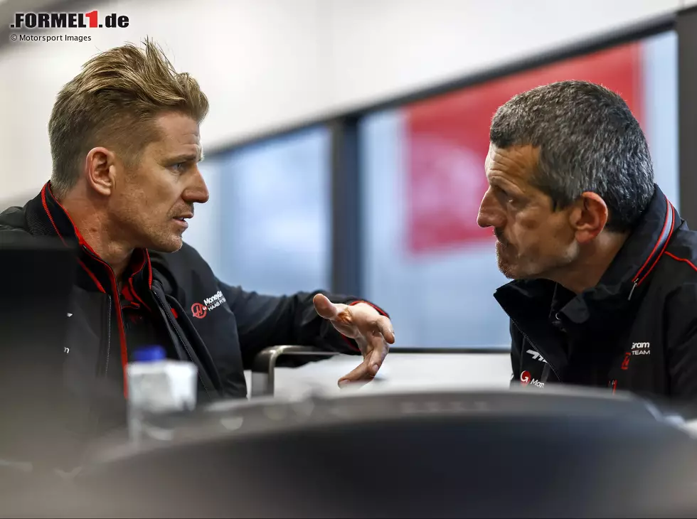 Foto zur News: Nico Hülkenberg und Haas-Teamchef Günther Steiner