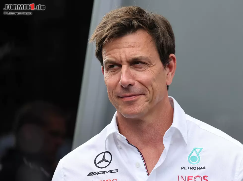 Foto zur News: Mercedes-Teamchef Toto Wolff im Porträt in der Formel-1-Saison 2023