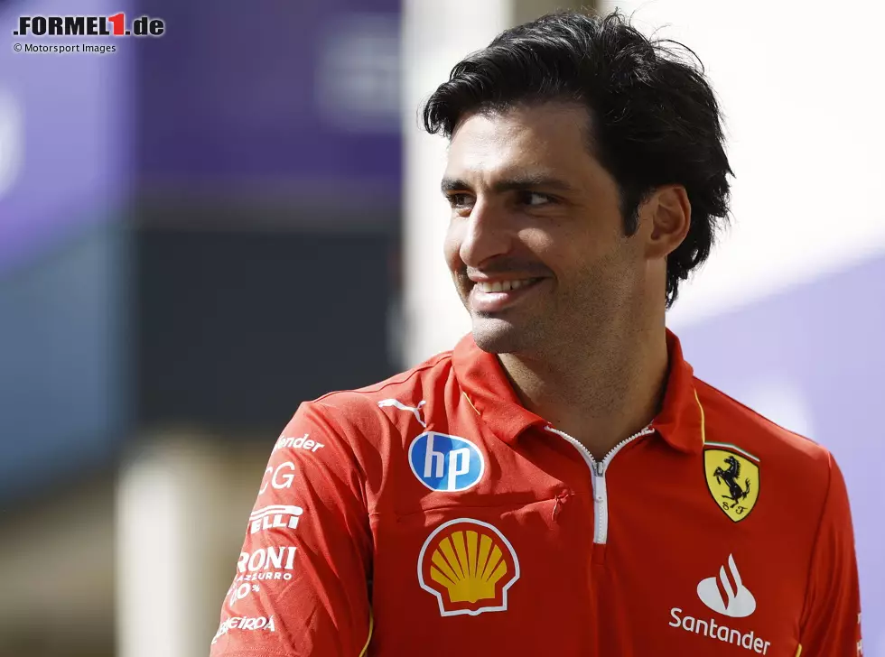 Foto zur News: Carlos Sainz (Ferrari) beim Formel-1-Rennen in Abu Dhabi 2024