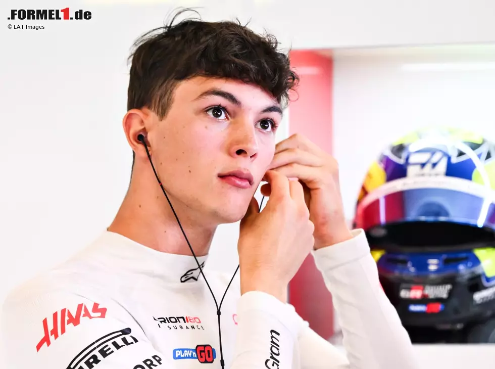 Foto zur News: Oliver Bearman in der Haas-Box beim Australien-Grand-Prix 2025